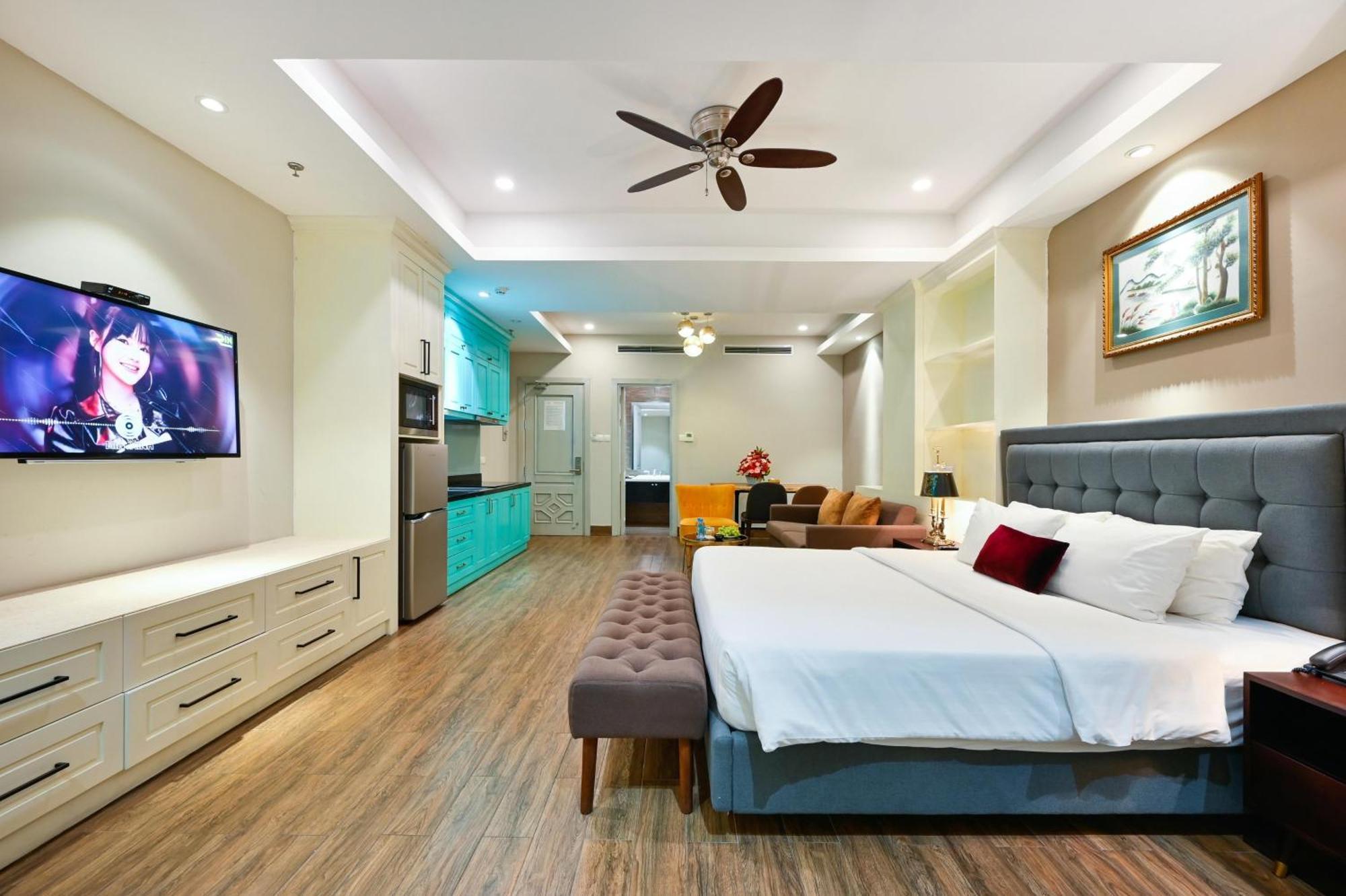 California Saigon & Rooftop Pool Hotel Ho-Chi-Minh-Stadt
